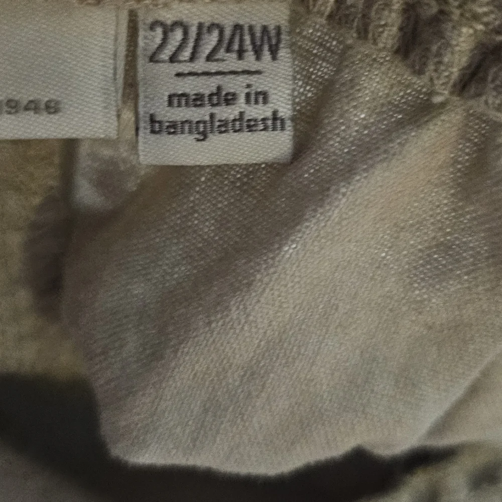 Neutral Beige Drawstring Shorts - Picture 8 of 9